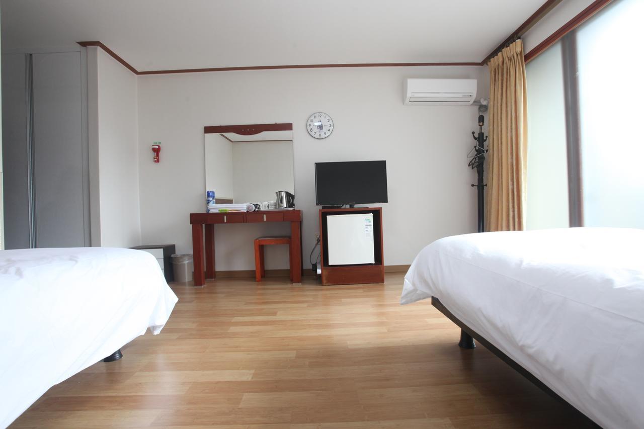 Jeju Youth Hostel Dış mekan fotoğraf